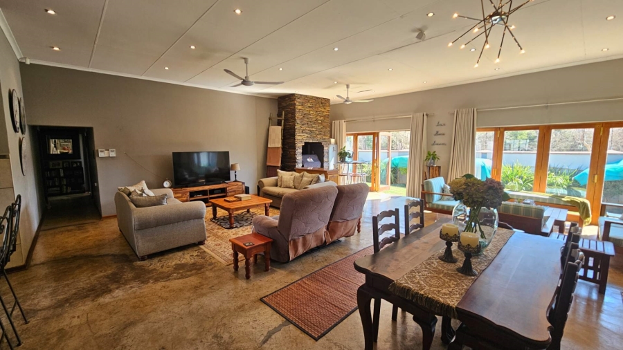 3 Bedroom Property for Sale in Meerhof North West